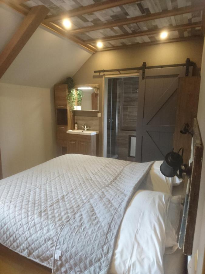 De Cyprian Bed & Breakfast Kaard Экстерьер фото