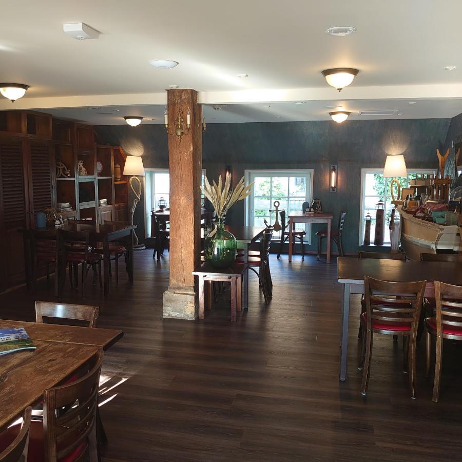 De Cyprian Bed & Breakfast Kaard Экстерьер фото