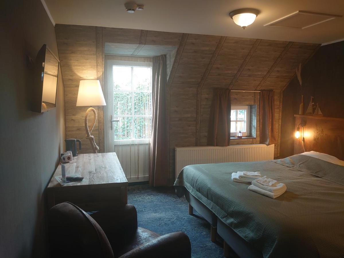 De Cyprian Bed & Breakfast Kaard Экстерьер фото