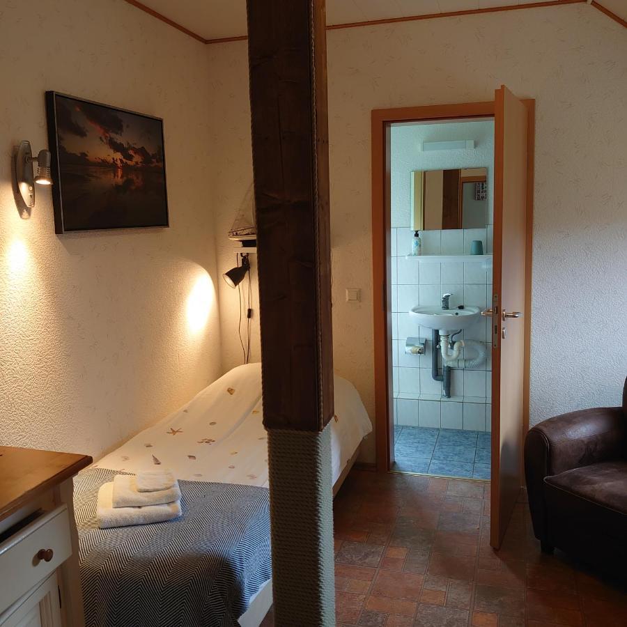 De Cyprian Bed & Breakfast Kaard Экстерьер фото