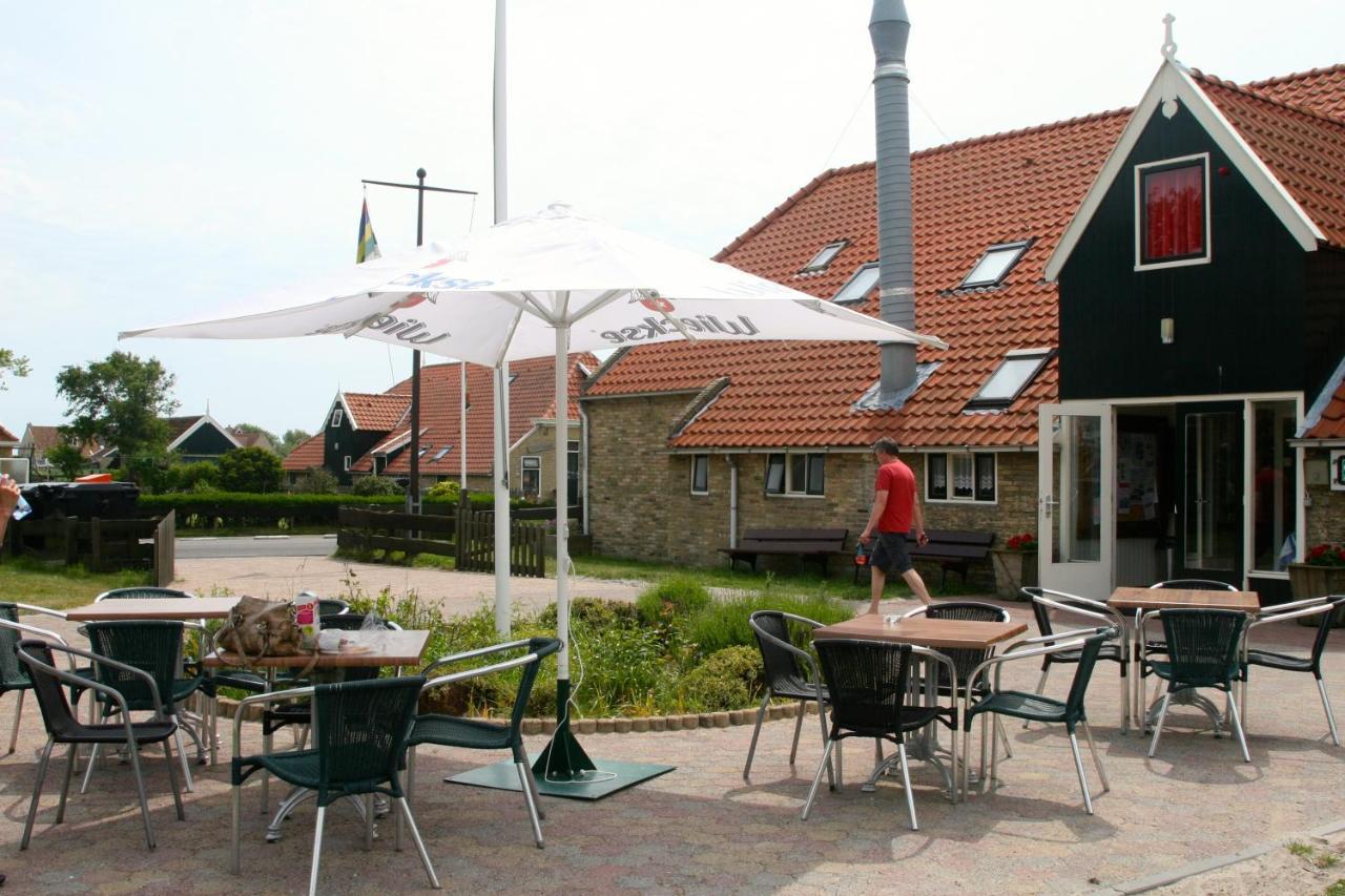 De Cyprian Bed & Breakfast Kaard Экстерьер фото